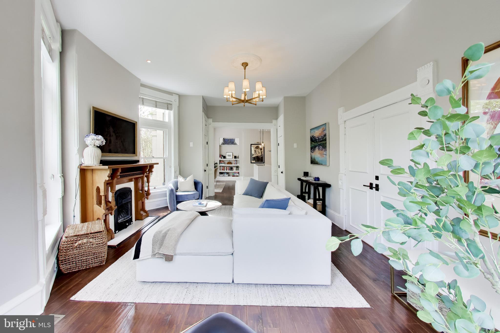 1302 R Street Northwest, Unit 1 Washington, DC 20009 - Photo 4 of 29