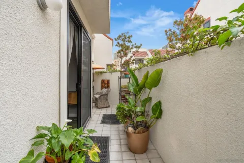 $829,000 | 701 Kettner Boulevard, Unit 21, San Diego, CA 92101