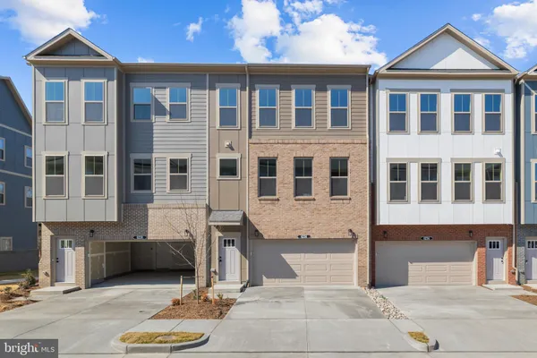 $5,250 | 6236 Folly Lane, Alexandria, VA 22315