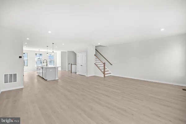 $5,250 | 6236 Folly Lane, Alexandria, VA 22315