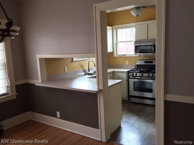 921 Harvard Road Berkley, MI 48072 - Photo 15 of 22