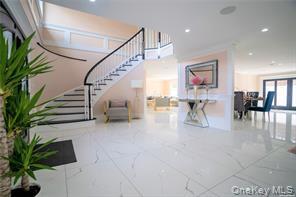 18 Helene Avenue Merrick, NY 11566 - Photo 2 of 5