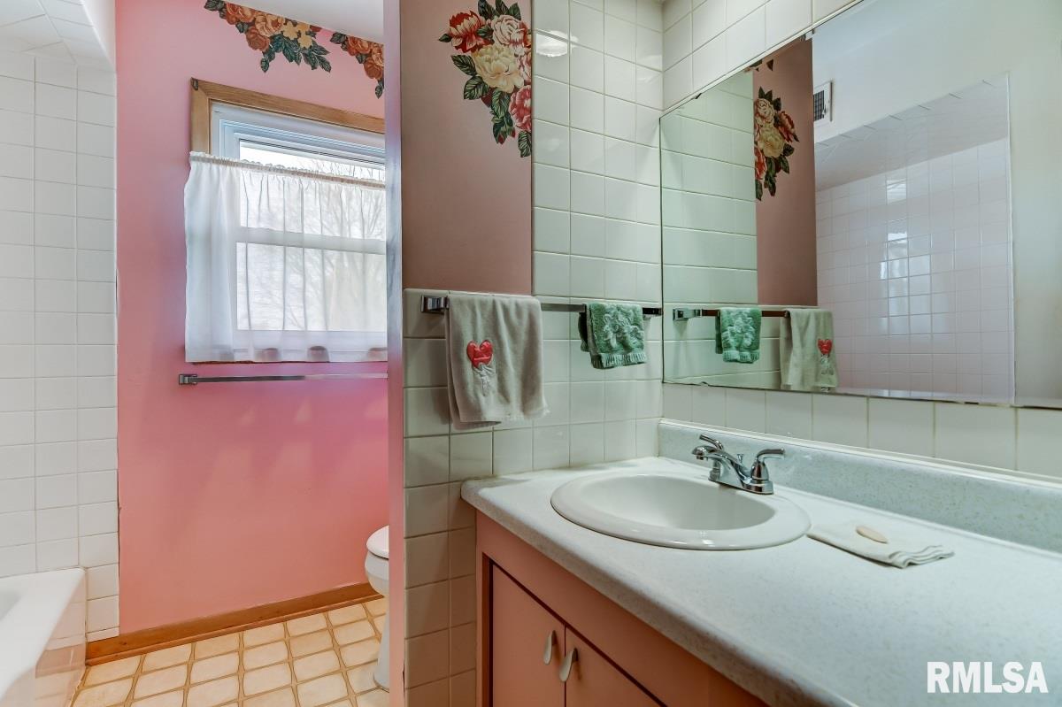 2117 Kaskaskia Drive Springfield, IL 62702 - Photo 20 of 37