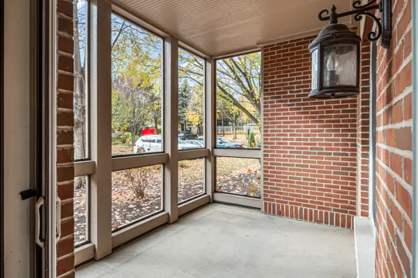 $315,000 | 10 Ford Street, Unit 103, Geneva, IL 60134