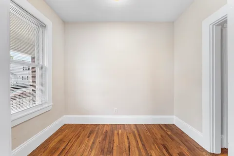 $2,850 | 22 Auburn Street, Unit 1, Malden, MA 02148