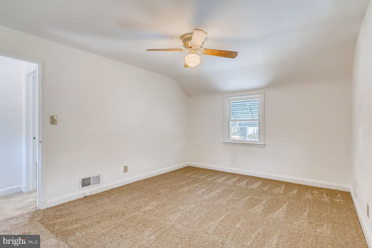 5006 Pilgrim Road Baltimore, MD 21214 - Photo 14 of 28 Gallery Image 14