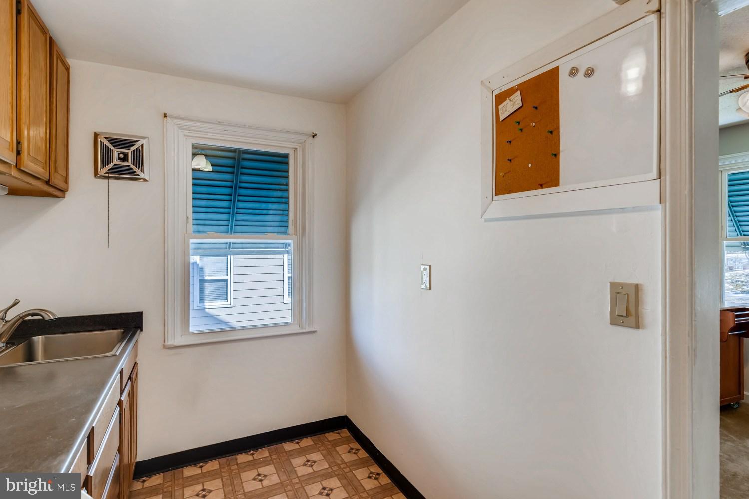 5006 Pilgrim Road Baltimore, MD 21214 - Photo 9 of 28 Kitchen