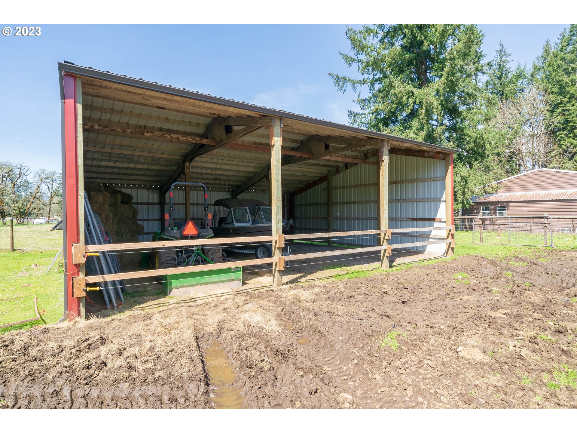 40766 North Mowitch Lyons, OR 97358 - Photo 19 of 31 a view of outdoor space and deck