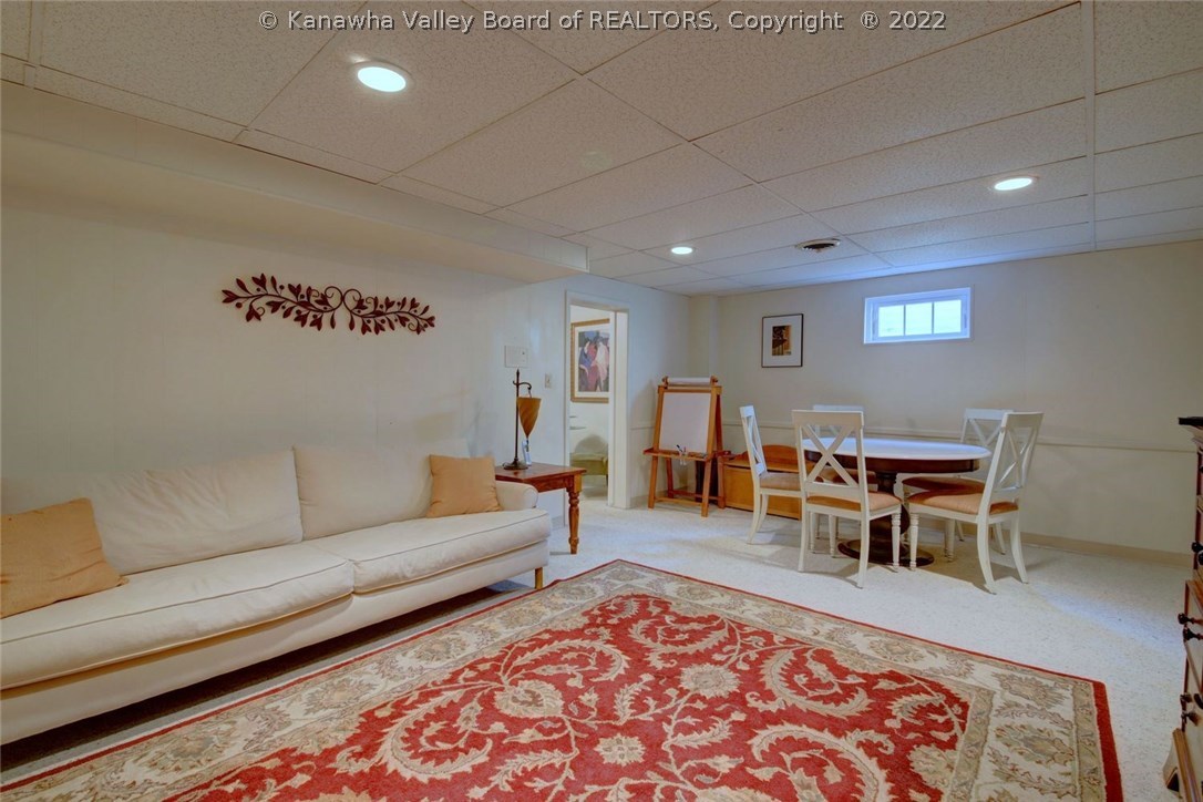 1402 Sweetbrier Road Charleston, WV 25314 - Photo 23 of 30 Gallery Image 23