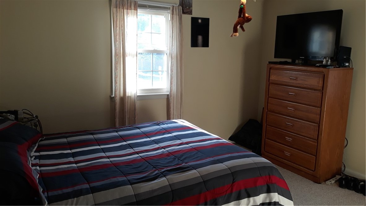 4080 Post Road, Unit 9 Warwick, RI 02886 - Photo 5 of 6 MASTER BEDROOM