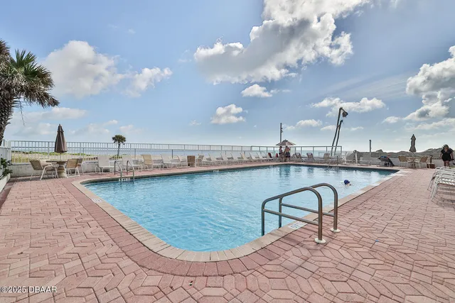 $1,850 | 935 North Atlantic Avenue, Unit 359, Daytona Beach, FL 32118
