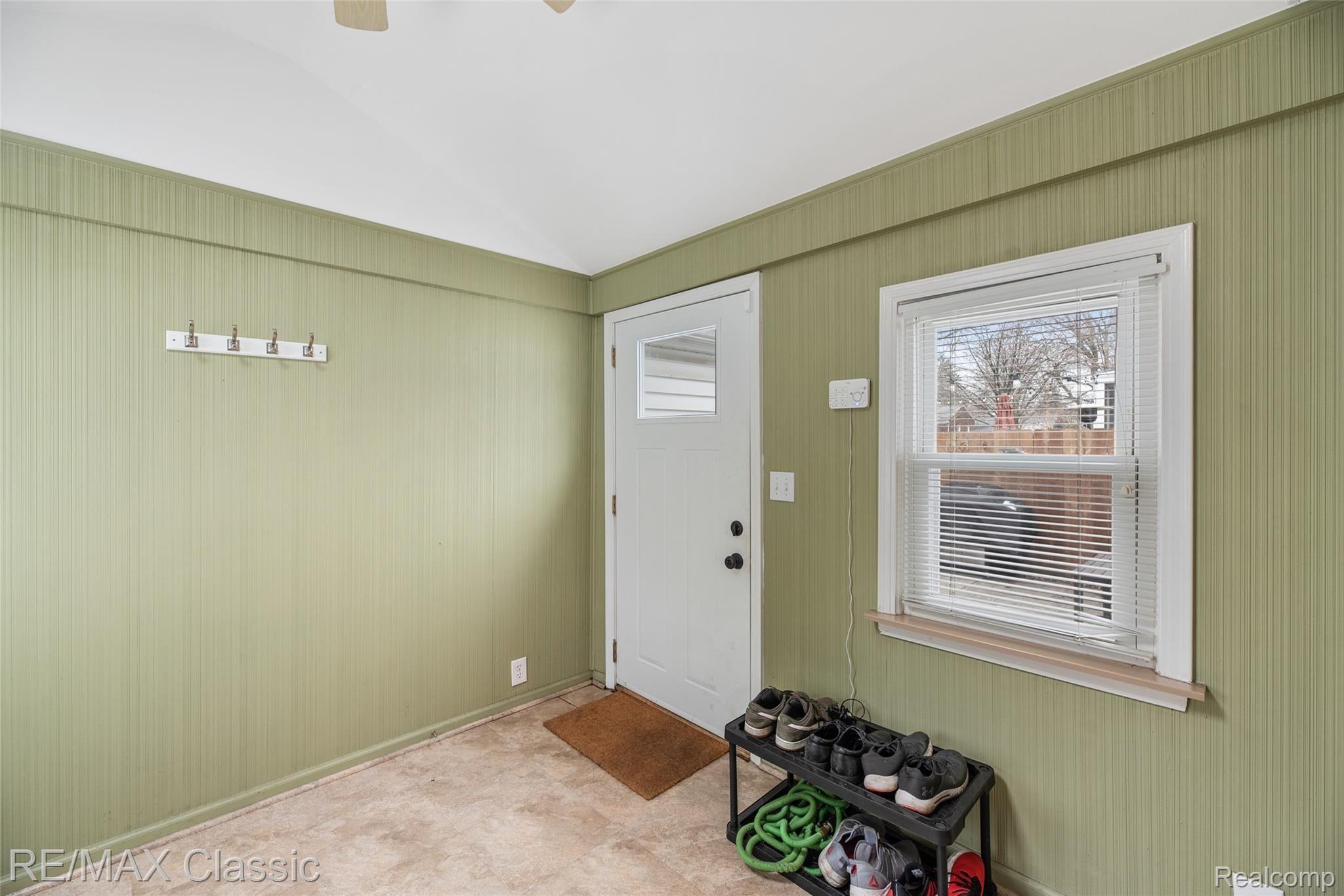 2503 West Webster Road Royal Oak, MI 48073 - Photo 13 of 27 DSC_0658.jpg