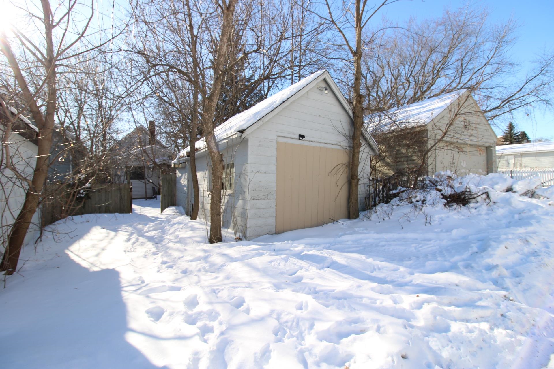 2869 Exeter Street Duluth, MN 55806 - Photo 25 of 33 Garage