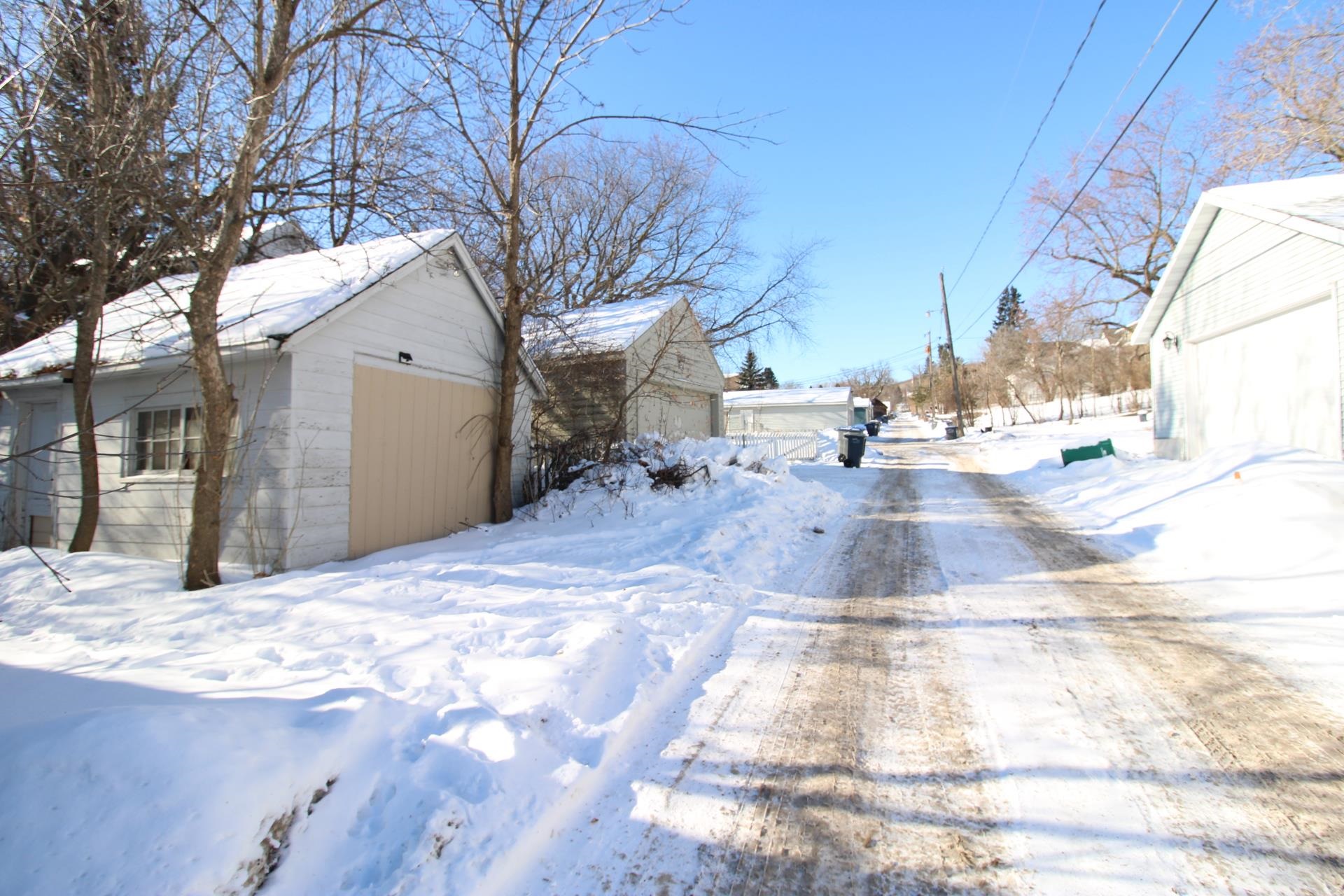 2869 Exeter Street Duluth, MN 55806 - Photo 26 of 33 Garage and Alley