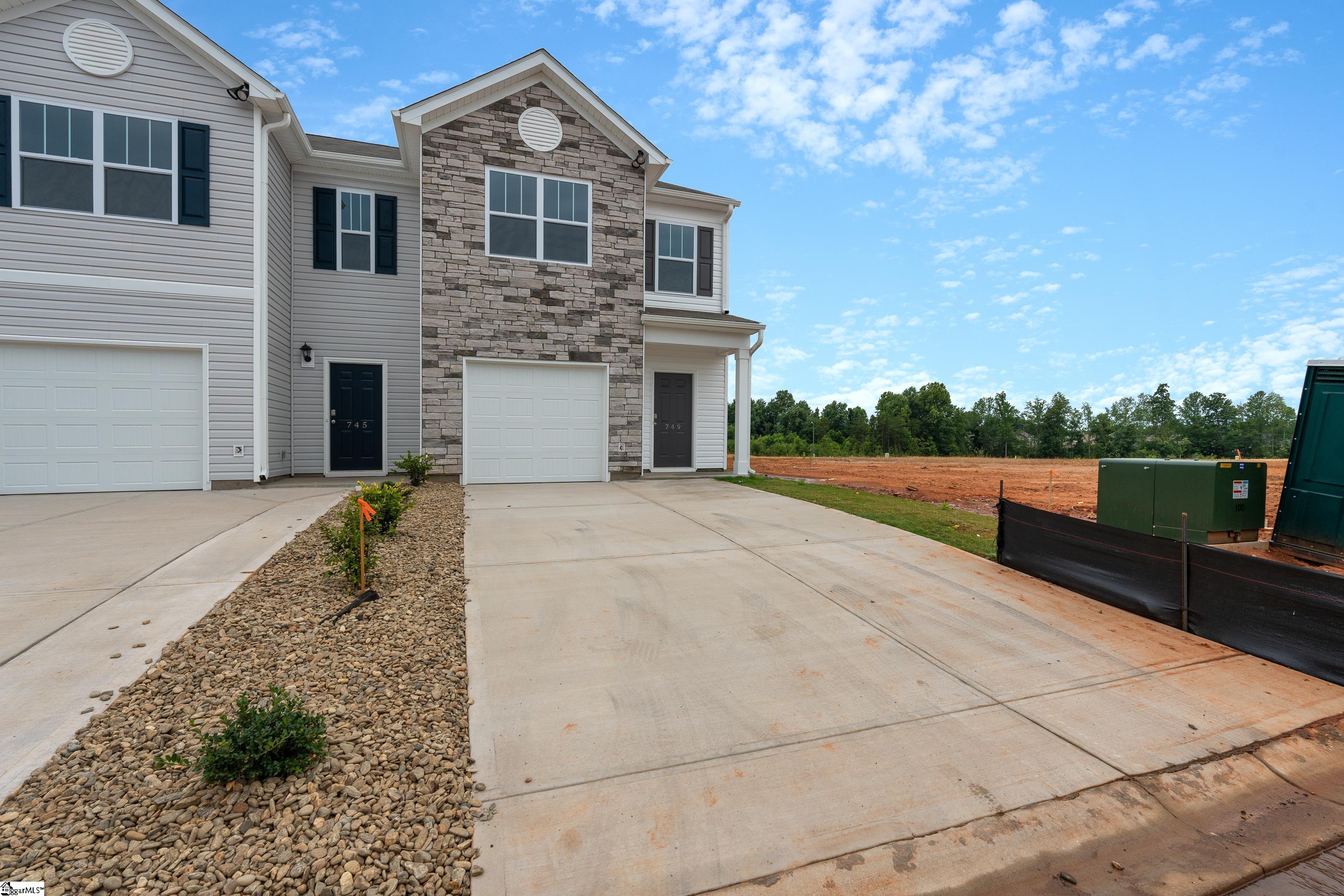 749 Embark Circle Greer, SC 29651 - Photo 3 of 27 Gallery Image 3