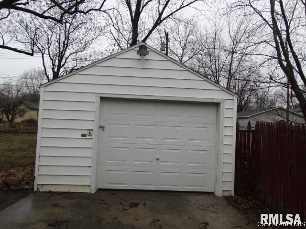 721 North Stephens Avenue Springfield, IL 62702 - Photo 7 of 11