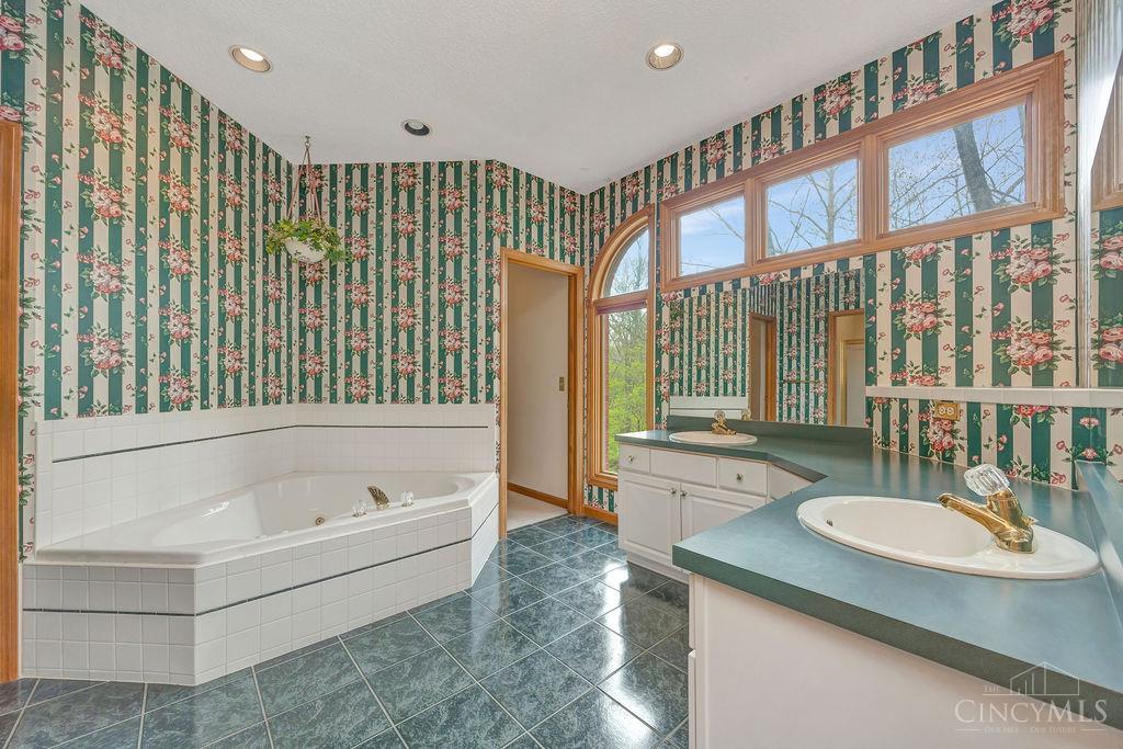 10525 Mill Road Cincinnati, OH 45240 - Photo 42 of 68 Gallery Image 42