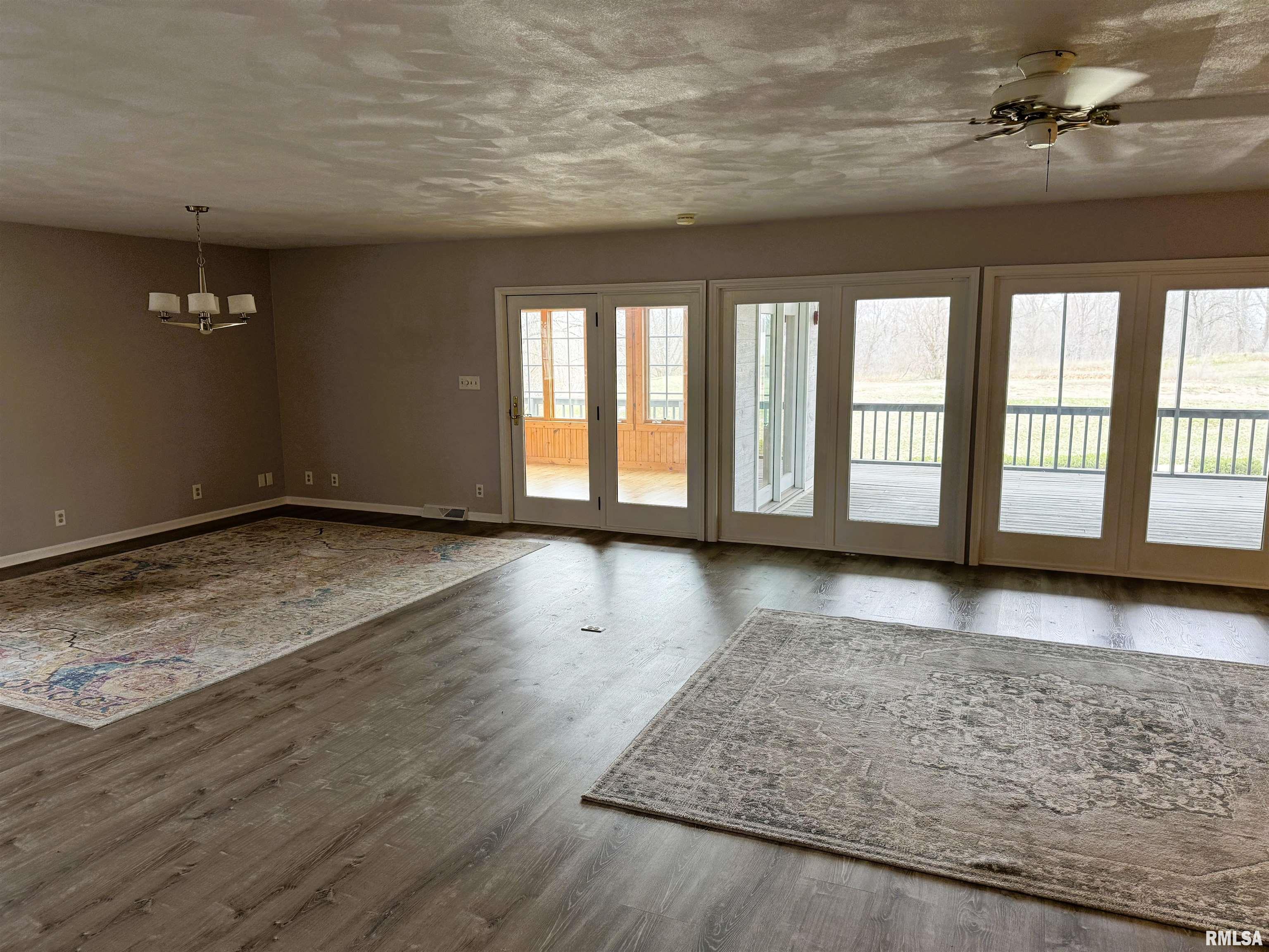 1104 County Road 960 Bath, IL 62617 - Photo 15 of 41