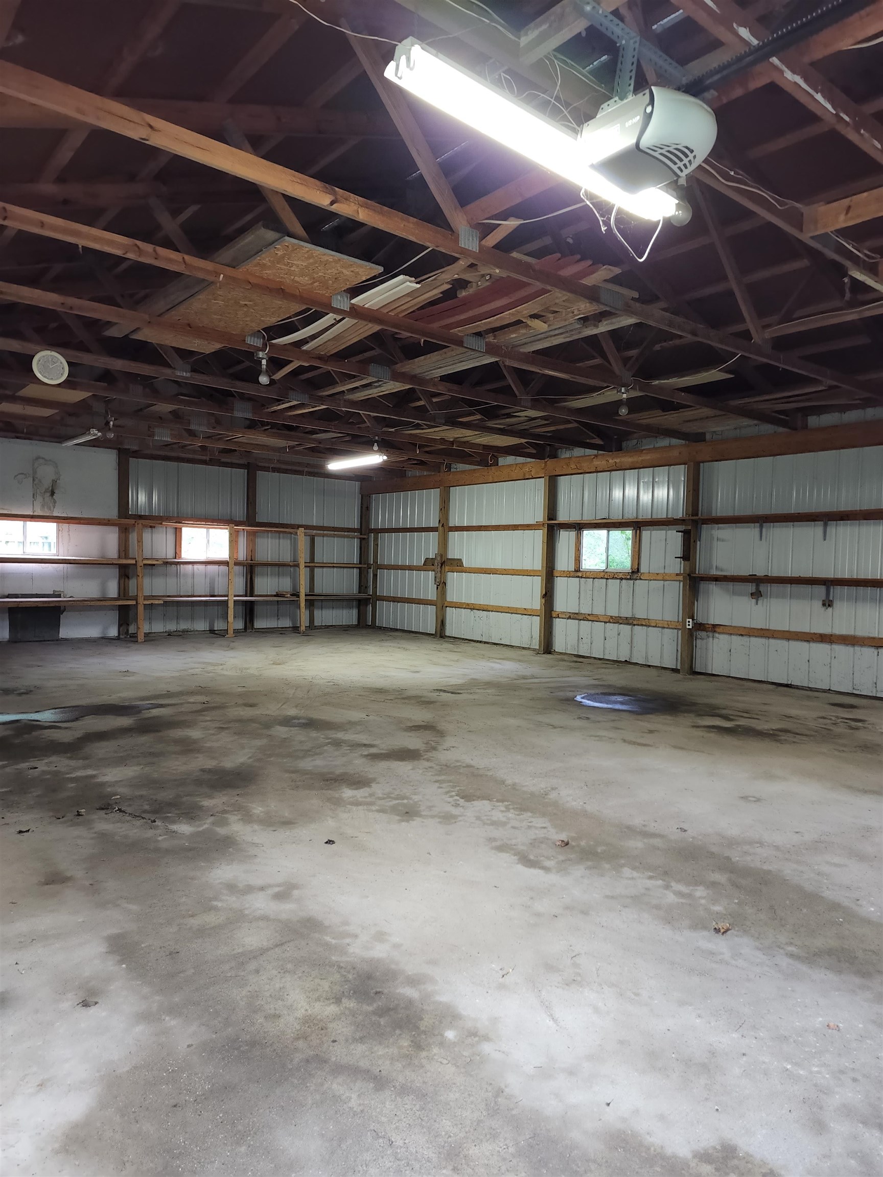 8492 Platte Road Beulah, MI 49617 - Photo 22 of 25 1900307-21.JPG