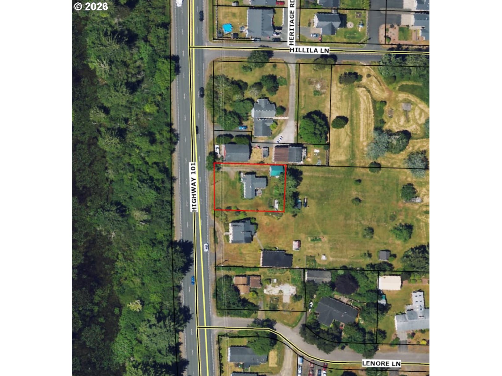 4045 Highway 101 Gearhart, OR 97138 - Photo 4 of 15 a picture of a bathroom with a shower