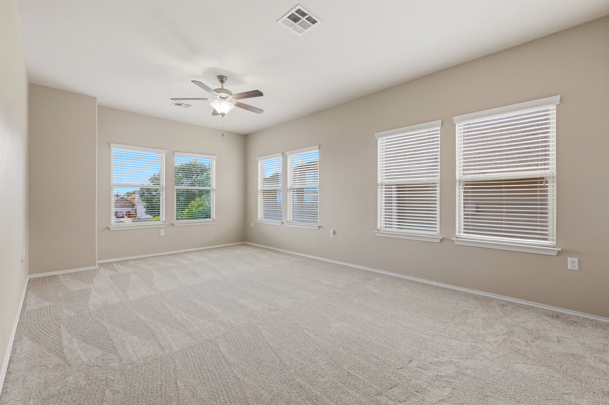 10217 Pinnacle Crest Loop Austin, TX 78747 - Photo 22 of 39