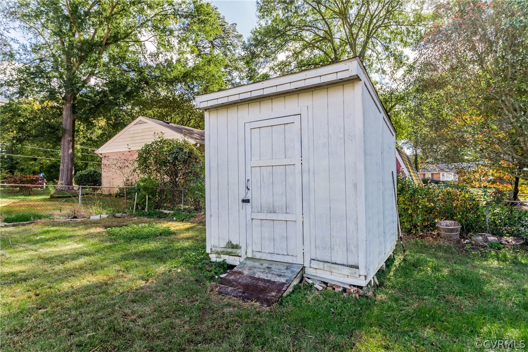 9309 Three Chopt Road Henrico, VA 23229 - Photo 33 of 39 Gallery Image 33