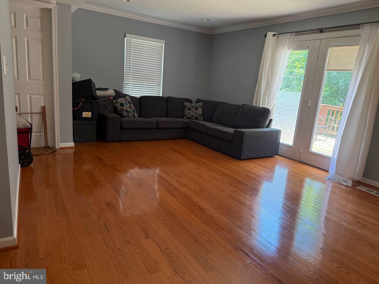 6415 Blarney Stone Court Springfield, VA 22152 - Photo 2 of 20