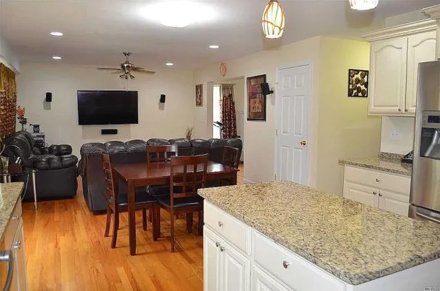 $849,999 | 27 Inwood Avenue, Selden, NY 11784