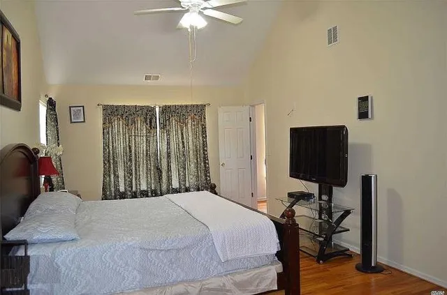 $849,999 | 27 Inwood Avenue, Selden, NY 11784