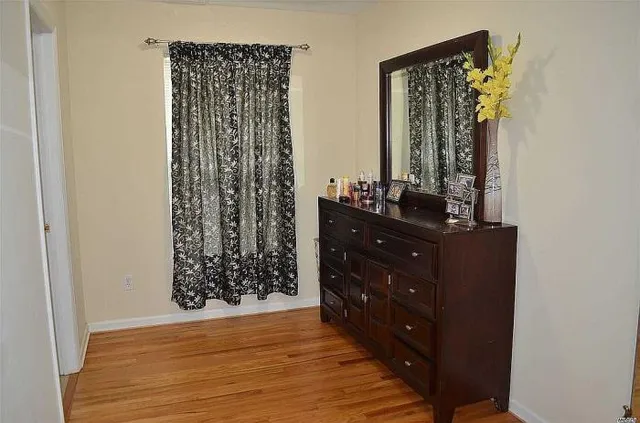 $849,999 | 27 Inwood Avenue, Selden, NY 11784