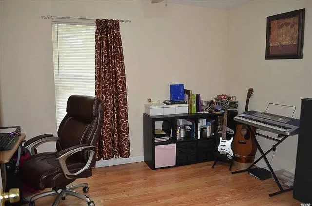 $849,999 | 27 Inwood Avenue, Selden, NY 11784