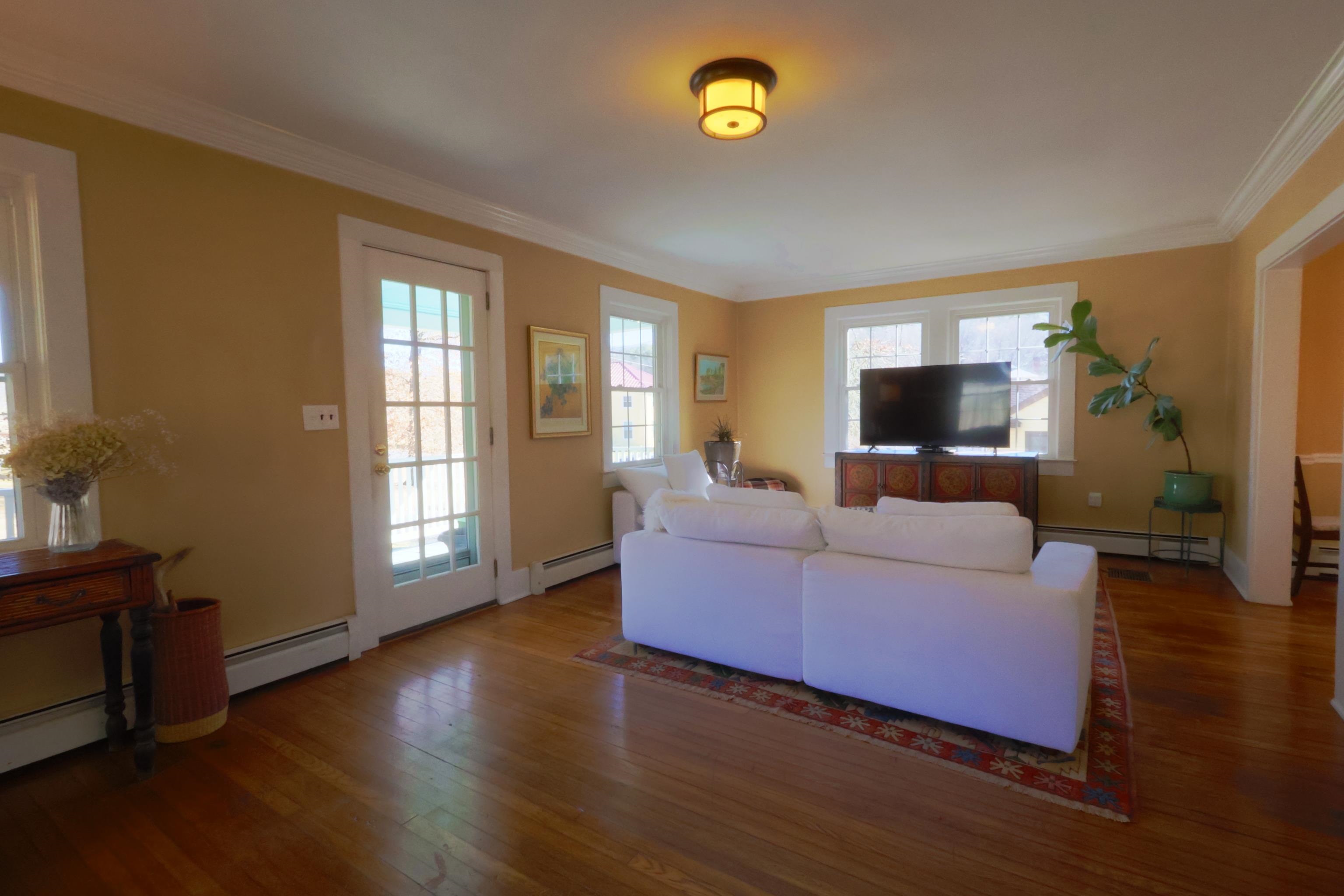 32 Riner Lane Warm Springs, VA 24484 - Photo 7 of 33 Gallery Image 7