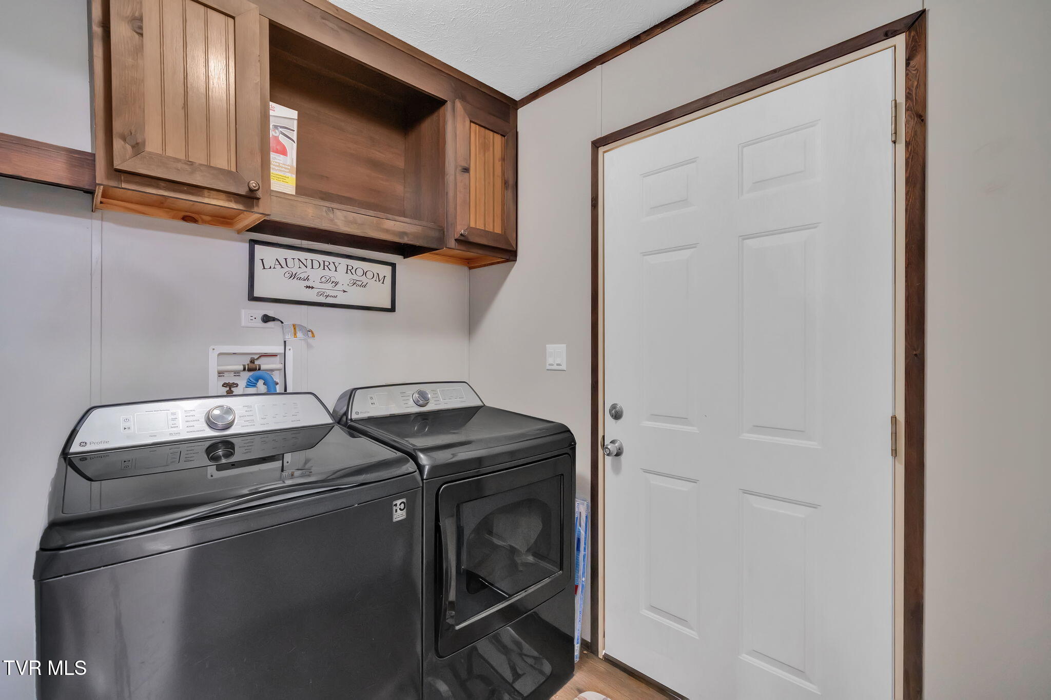 3176 Highway 421 Bristol, TN 37620 - Photo 29 of 61 6-web-or-mls-DSC09333