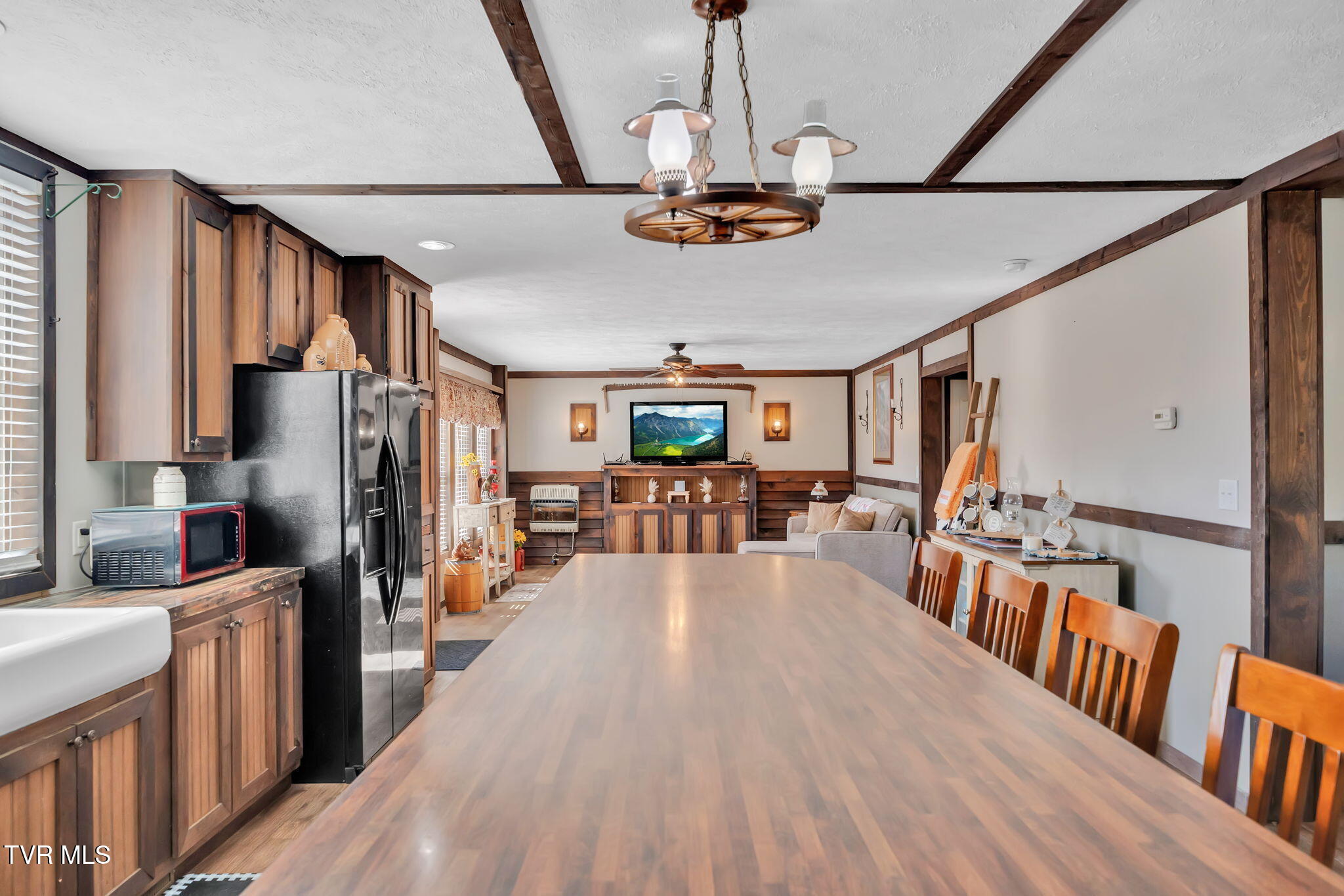 3176 Highway 421 Bristol, TN 37620 - Photo 46 of 61 34-web-or-mls-DSC09279