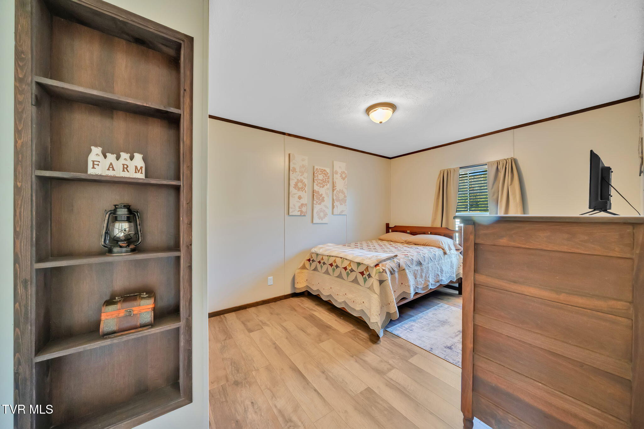 3176 Highway 421 Bristol, TN 37620 - Photo 57 of 61 52-web-or-mls-DSC09252