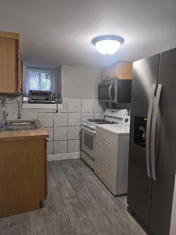 $900 | 1081 State Street, Atlanta, GA 30318