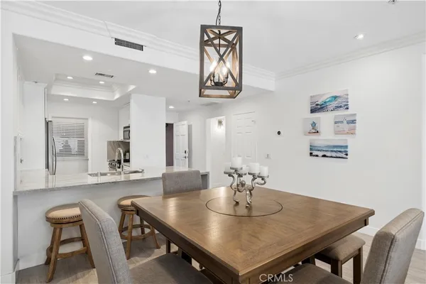 $5,500 | 1900 Pacific Coast Highway, Unit 9, Huntington Beach, CA 92648