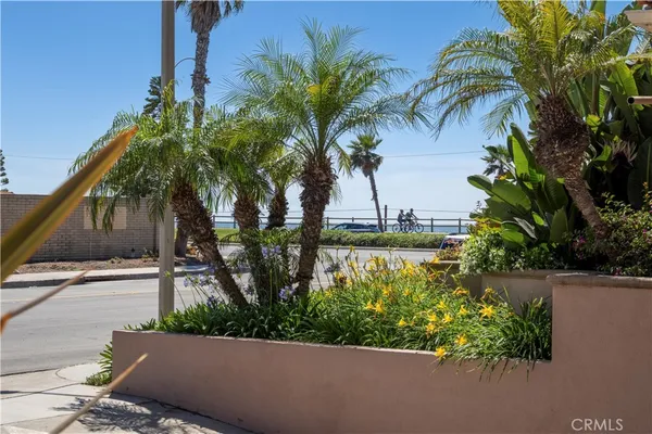 $5,500 | 1900 Pacific Coast Highway, Unit 9, Huntington Beach, CA 92648