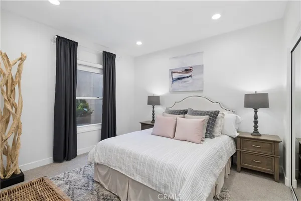 $5,500 | 1900 Pacific Coast Highway, Unit 9, Huntington Beach, CA 92648
