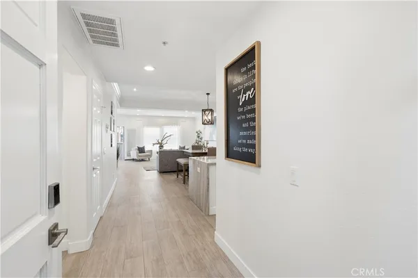 $5,500 | 1900 Pacific Coast Highway, Unit 9, Huntington Beach, CA 92648