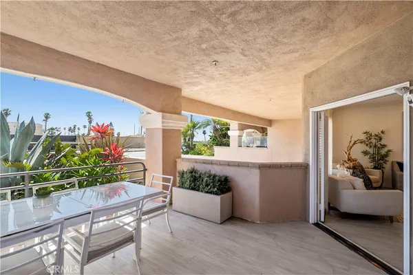 $5,500 | 1900 Pacific Coast Highway, Unit 9, Huntington Beach, CA 92648