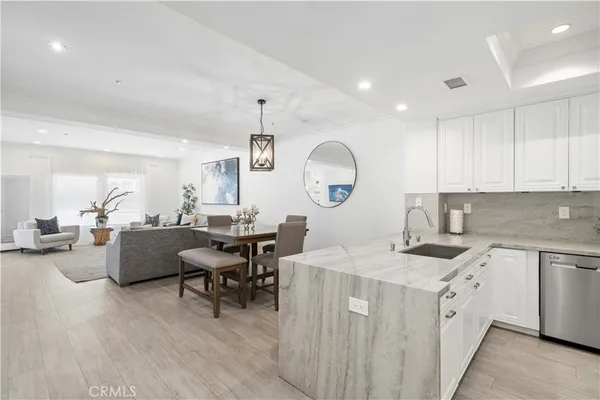 $5,500 | 1900 Pacific Coast Highway, Unit 9, Huntington Beach, CA 92648