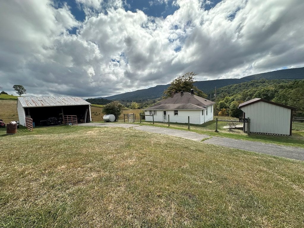 621 Point Pleasant Road, Unit 2 & 4 Bland, VA 24315 - Photo 3 of 44 Gallery Image 3