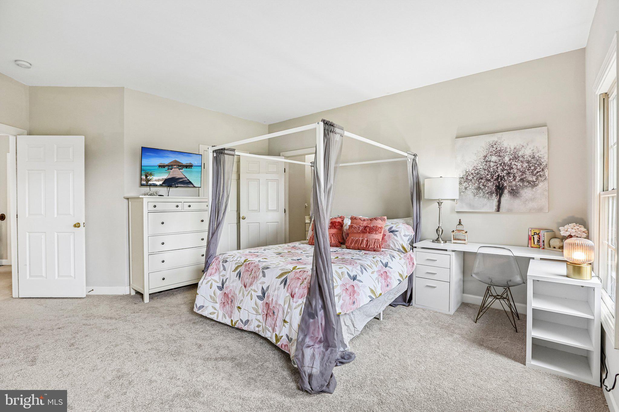 9308 Harrisons Farm Way Gaithersburg, MD 20882 - Photo 41 of 92 Bedroom two.