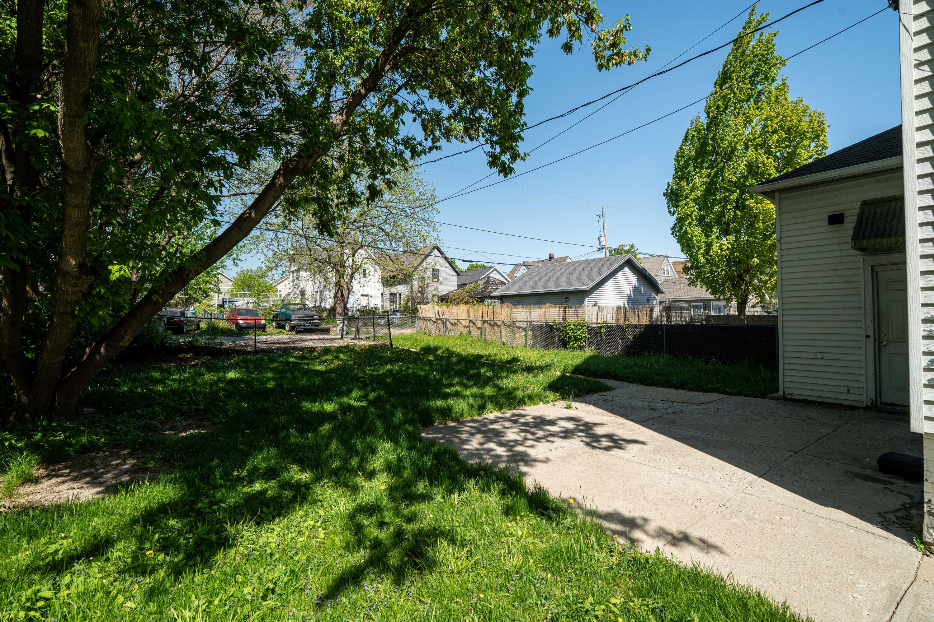 2043 North 28th Street Milwaukee, WI 53208 - Photo 38 of 42 DSC08145