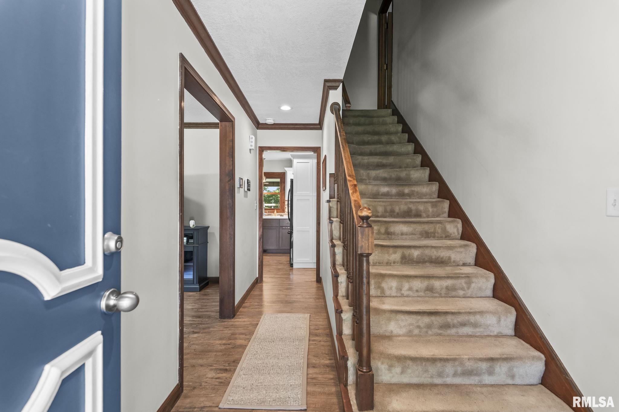 155 Exmore Drive Springfield, IL 62704 - Photo 4 of 47