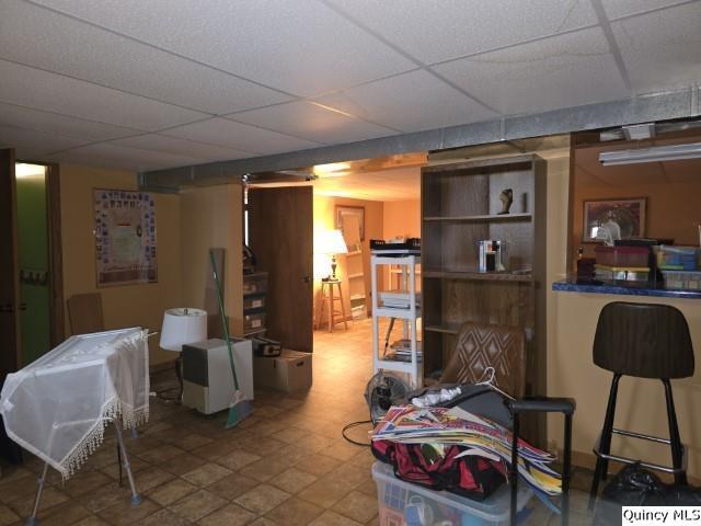 6 Westview Drive Hamilton, IL 62341 - Photo 21 of 30 a living room with furniture and a flat screen tv