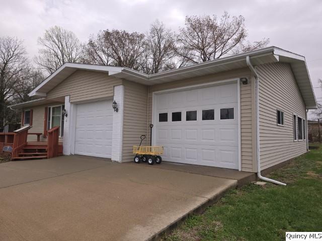 6 Westview Drive Hamilton, IL 62341 - Photo 30 of 30 a view of a house with a yard
