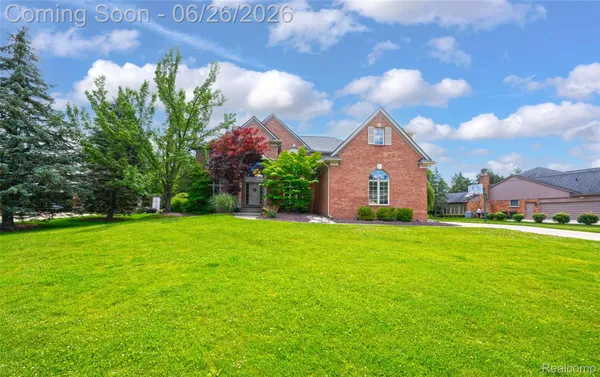 $795,000 | 2619 Lambeth Park, Rochester, MI 48306