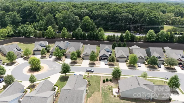 a view of yard and patio